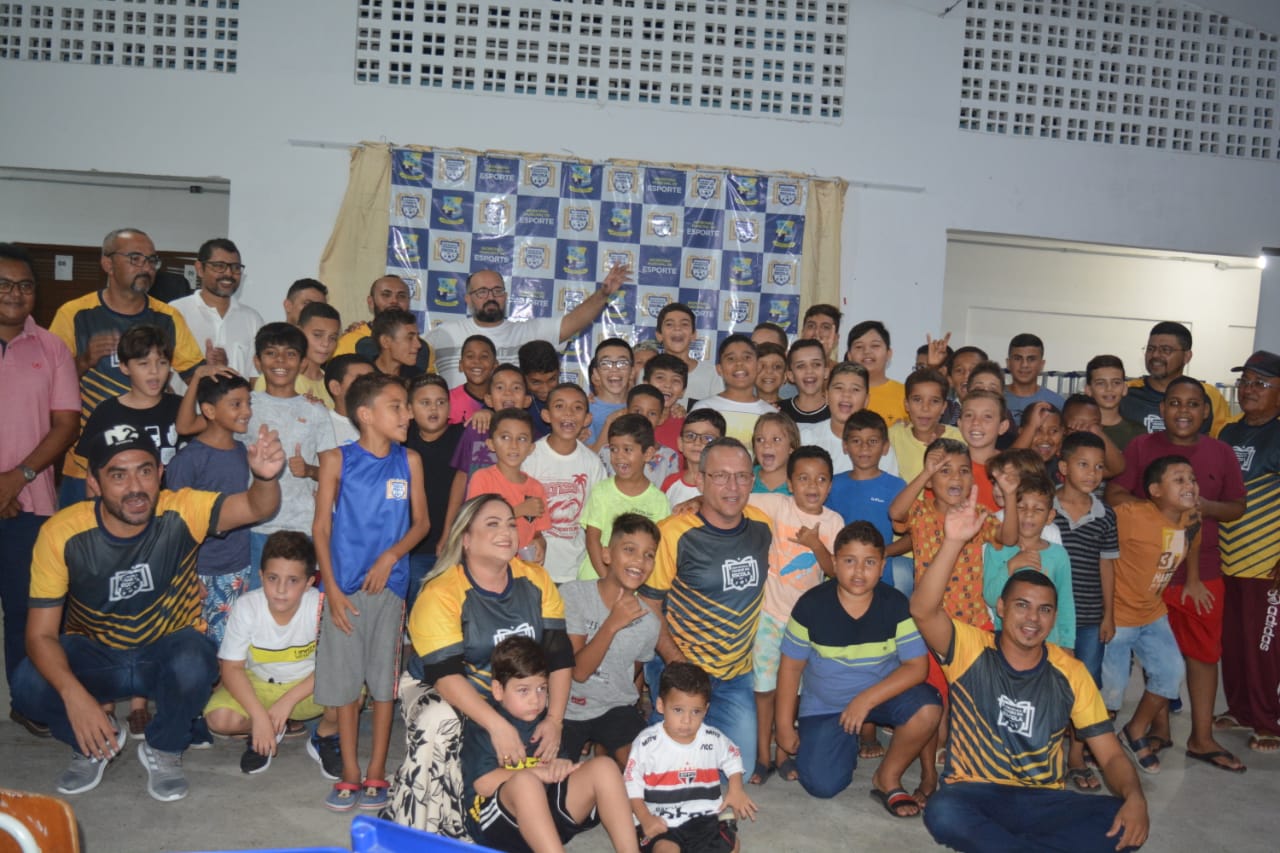 Prefeitura de Grossos retoma atividades do Projeto “Bom de Bola, Craque na Escola”