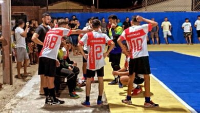 Foi iniciada a abertura da 2ª Copa Santa Teresinha de Futsal