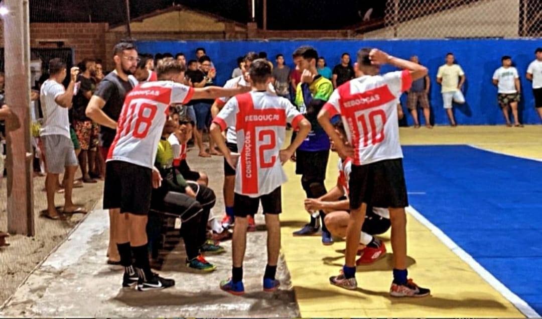 Foi iniciada a abertura da 2ª Copa Santa Teresinha de Futsal