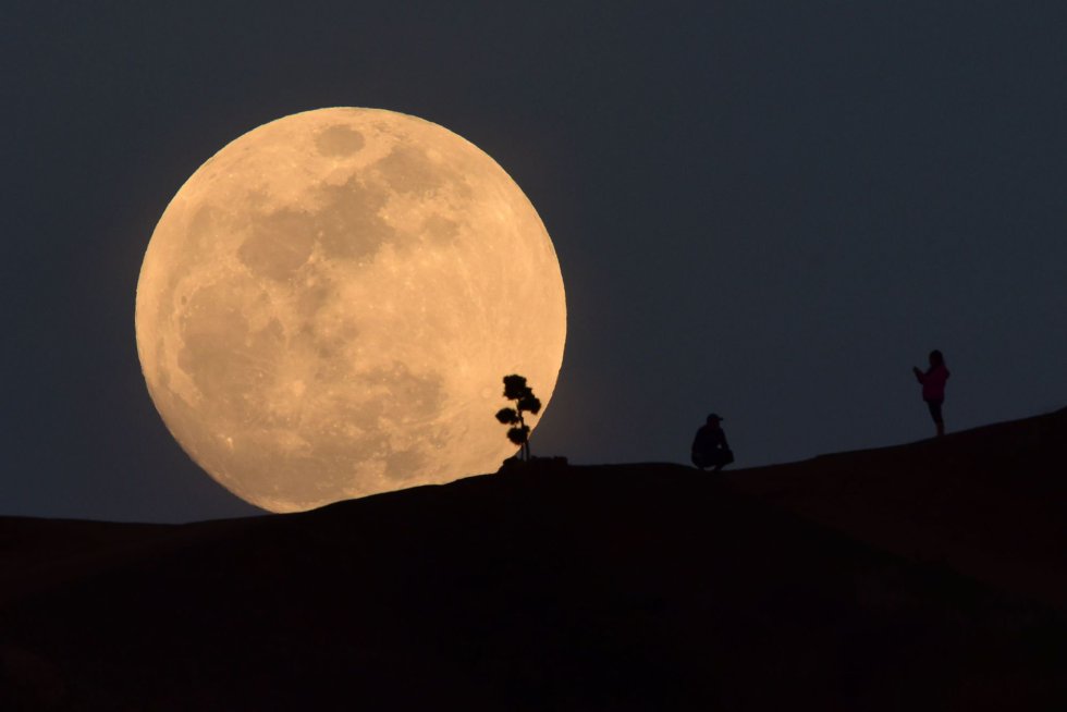 Noite desta quarta-feira terá Superlua Azul