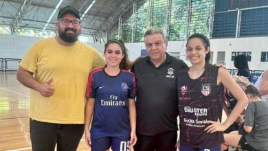 Vereador Dauster acompanha atletas de futsal feminino de Grossos para seletiva em Fortaleza-CE