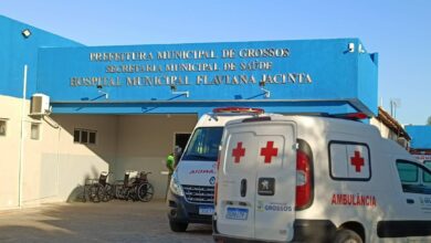 Colisão entre motos deixa três pessoas feridas em Grossos