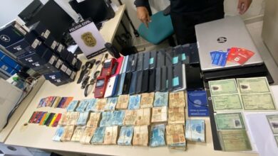 Polícia Civil prende homem por abrir contas bancárias com identidades falsas; golpe causou um prejuízo de R$ 250 mil