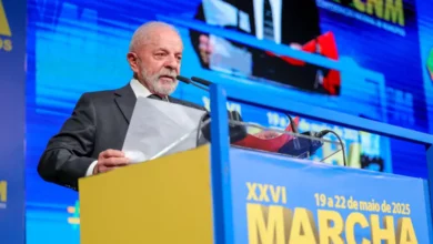 Lula anuncia crédito para reforma de moradias durante Marcha dos Prefeitos
