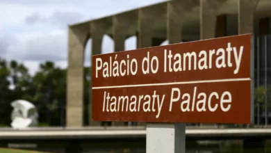 Brasil condena ataques de Israel e dos EUA a instalações no Irã