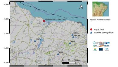 A bola vermelha no mapa representa a localização epicentral e a magnitude preliminar do tremor.