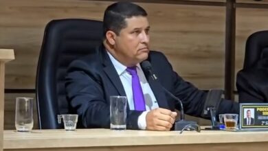 Vereador Aécio Araújo se destaca como voz da oposição e revela contradições na gestão de Serra do Mel